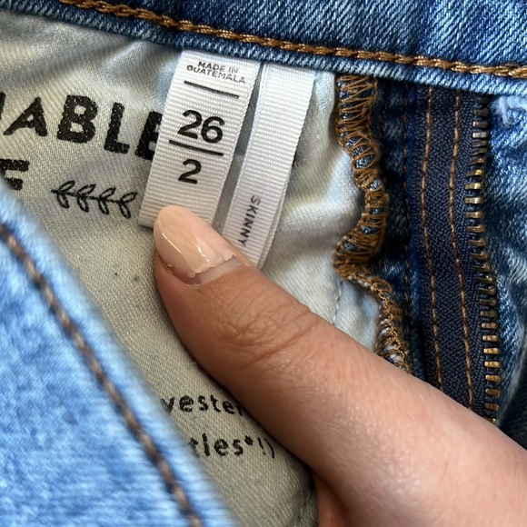 Jeans - Picture 4 of 6